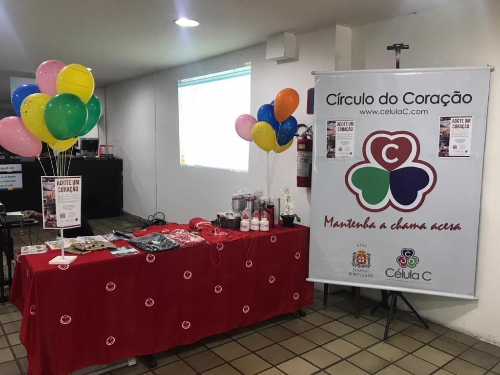 O evento contou com materiais explicativos dos riscos de doenças cardiovasculares